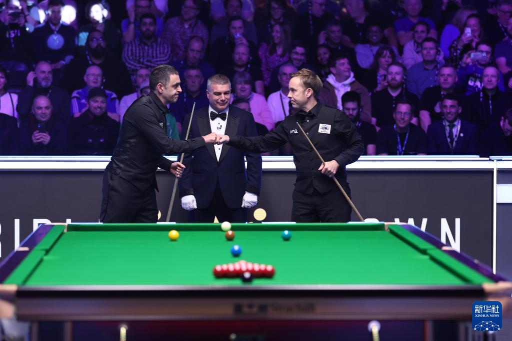 两队在各自 两队在各自