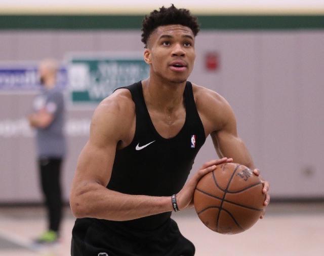 体育欧国联：克罗地亚2-3葡萄牙 保级成功