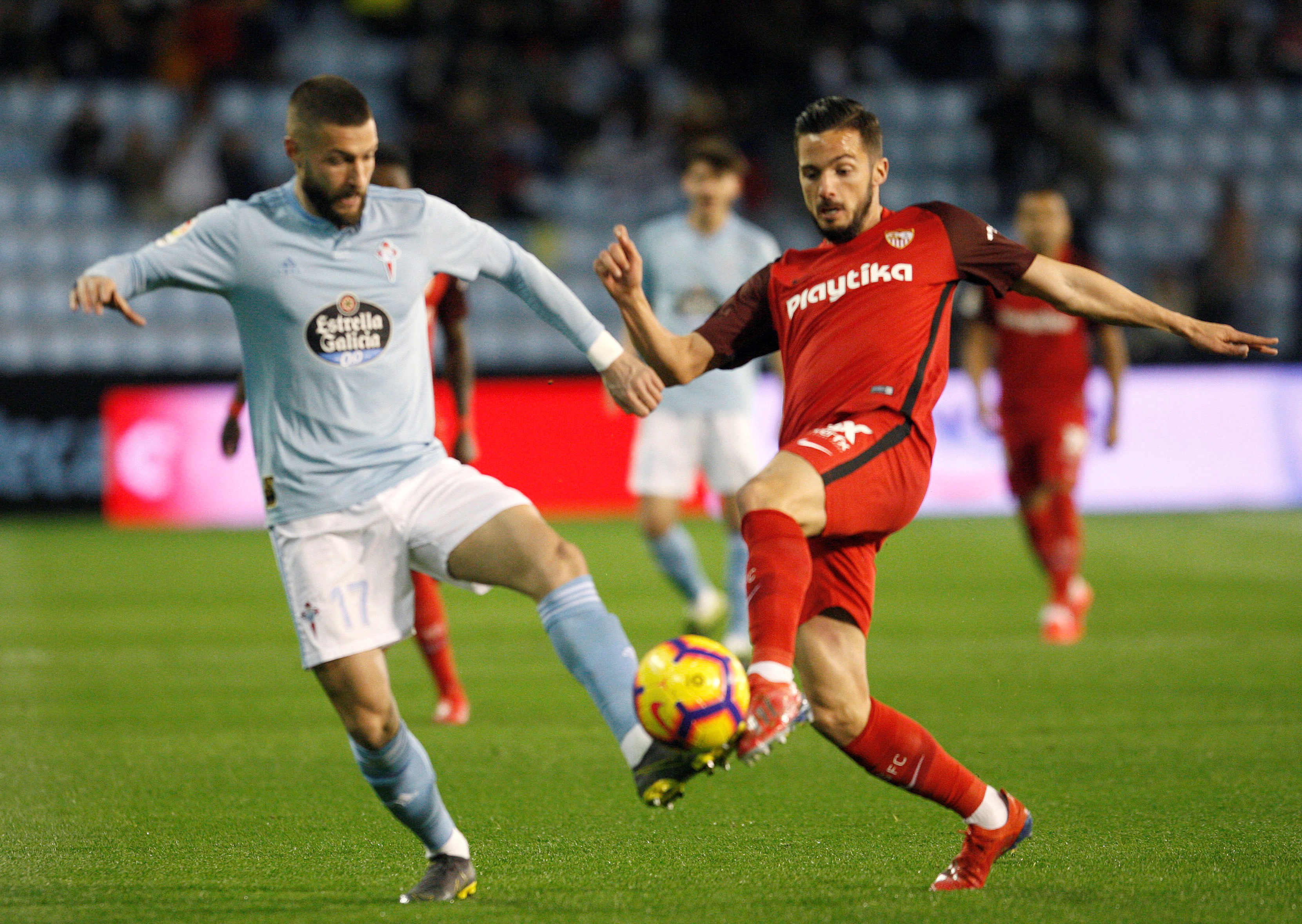 全场呈现的 全场呈现的